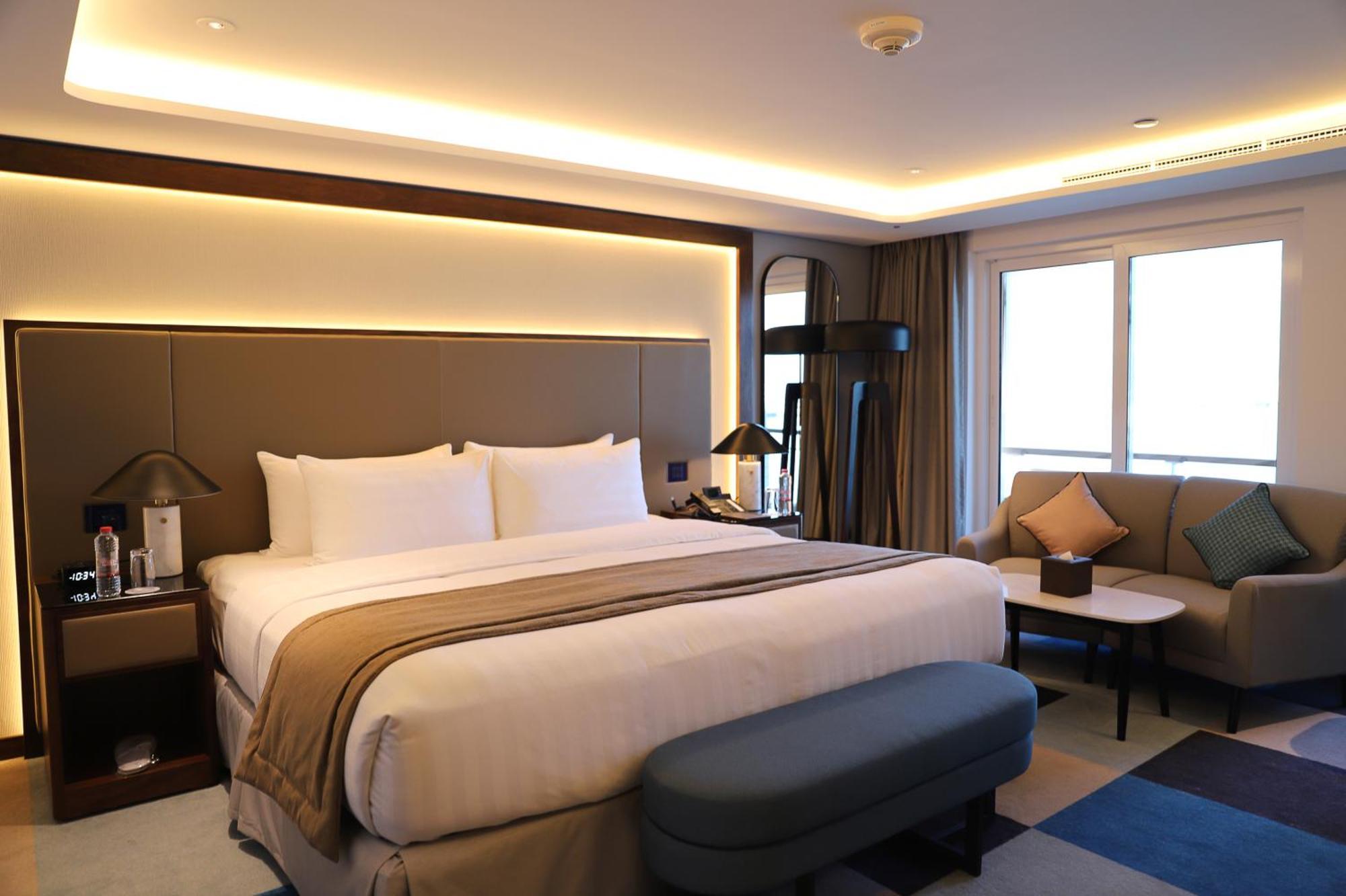 Queen Elizabeth 2 Hotel Dubai Camera foto